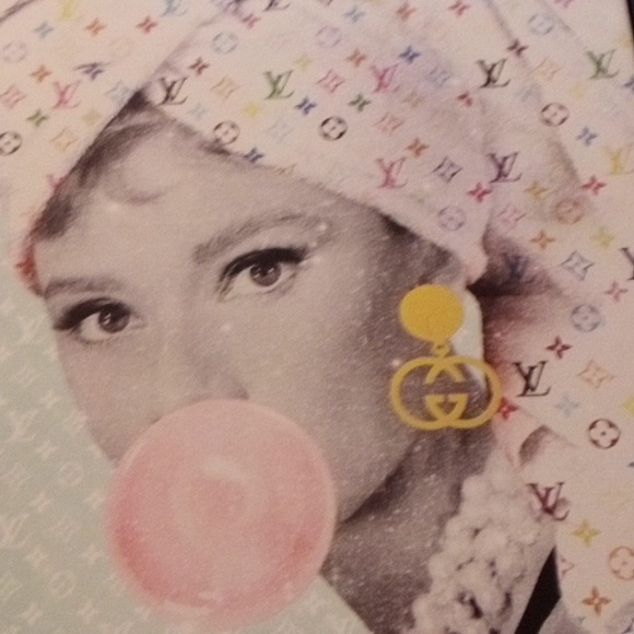 BRAND NEW BEAUTIFUL L.V. PHOTO BY OLIVER - Picture 2 of 6